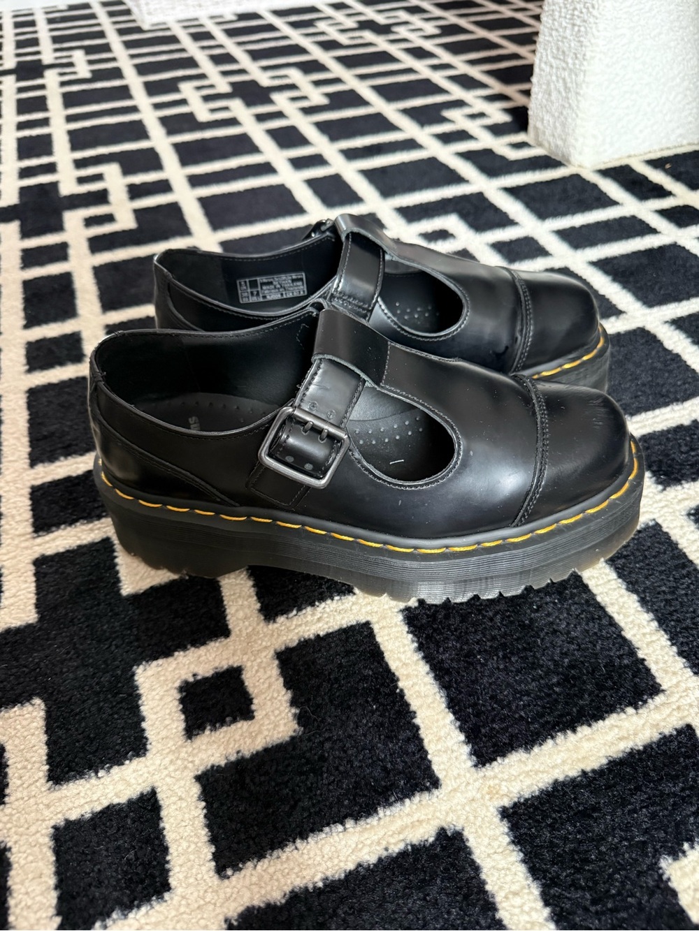 Dr. Martens Black Platform Mary Jane T-Bar Shoes Women’s Size 7 - Picture 2 of 6